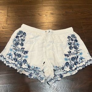 Abercrombie flowy shorts!!